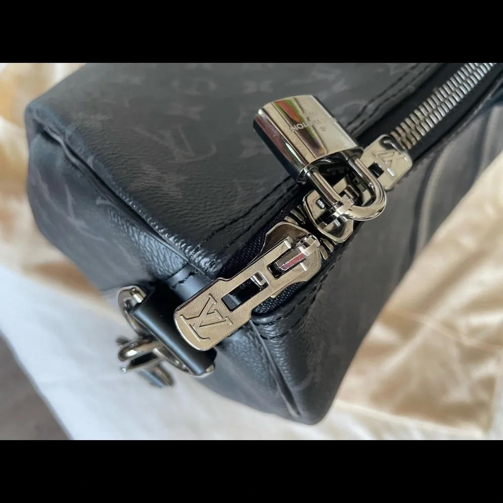 Louis Vuitton classic louis