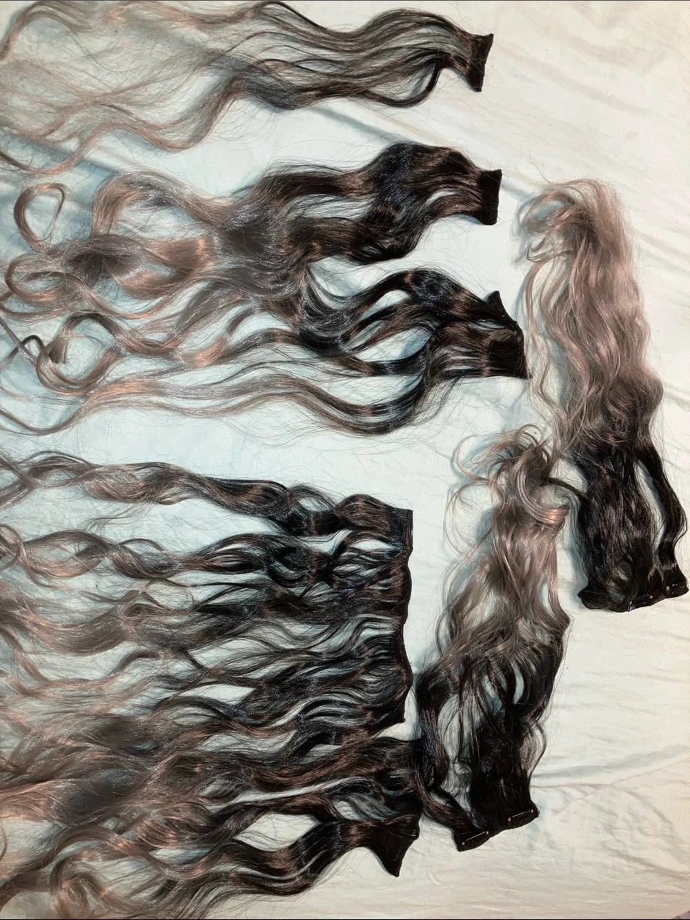 22” Wavy Ombré Clip-In Hair Extensions in Dark Brown with Ash Blonde Highlights