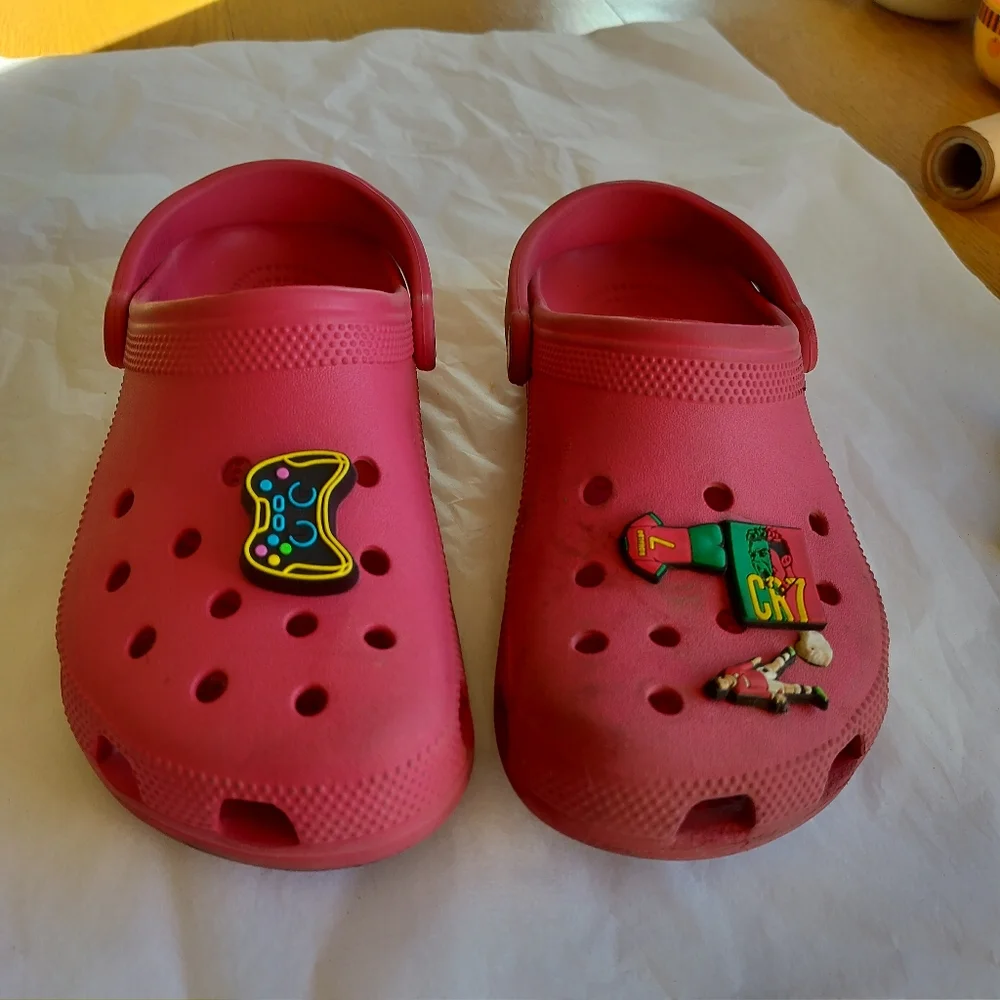 Crocs Red Clogs Size Men's 6/ Women's 8 with Soccer Charms
