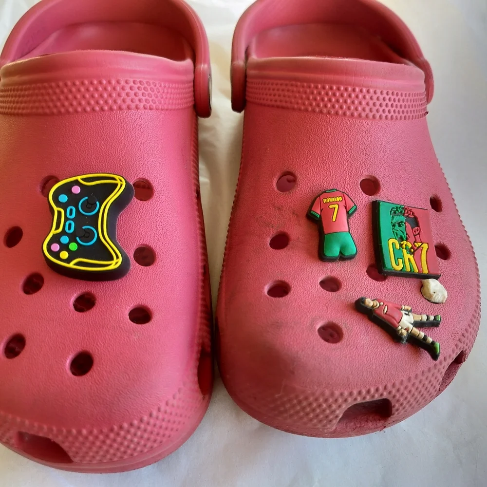 CROCS product pair