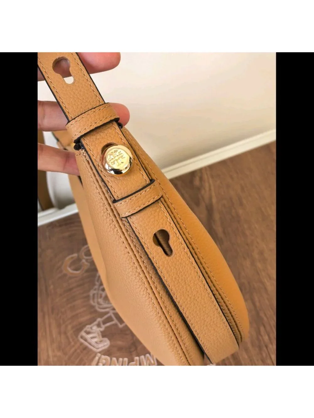 Tory Burch tory burch