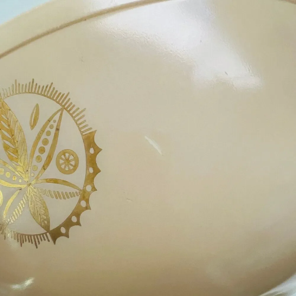 PYREX Beige Gold Folk Art Hex Signs 404 Mixing Bowl 4-Quart