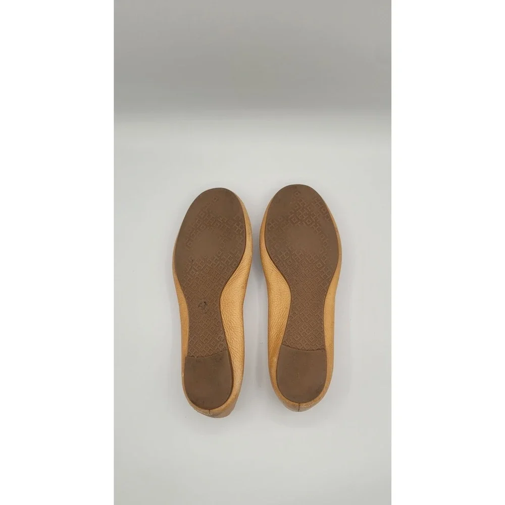 Tory Burch read all