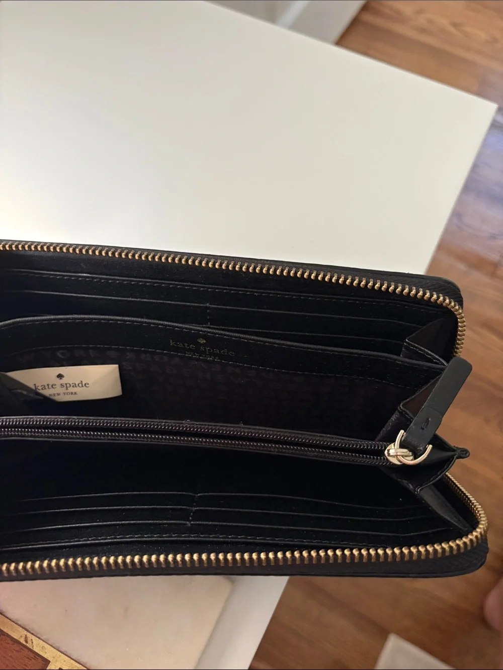 kate spade classic zip