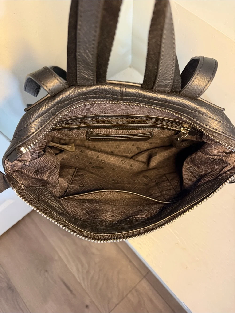 Botkier classic black