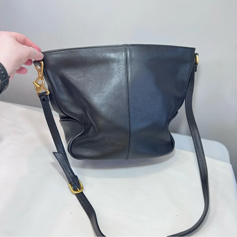 Giani Bernini black genuine leather hobo bag purse