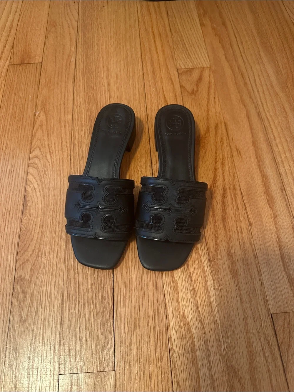 Tory Burch black sandal size 5.5