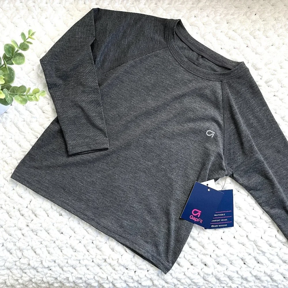 NWT Girls GAP GapFit Dry Fit Athletic Shirt (Gray) XS