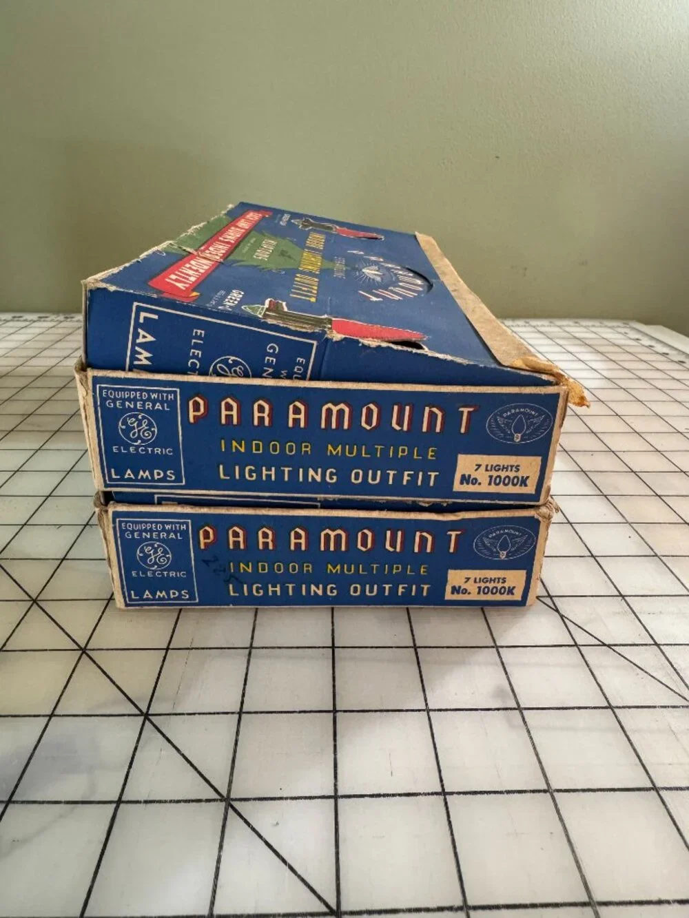 Paramount vintage mid
