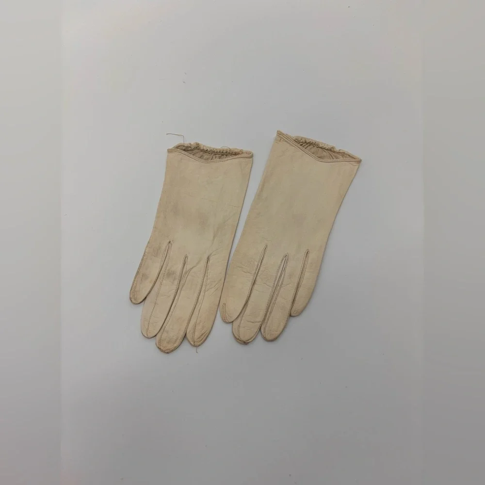 Vintage Cream Kid Leather Gloves – Size 7¼