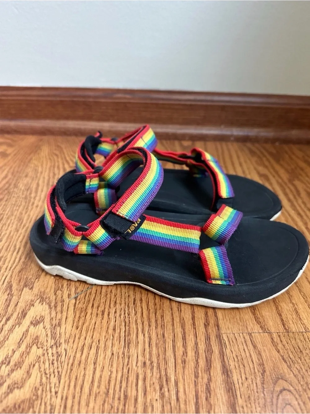 Teva kids hurricane