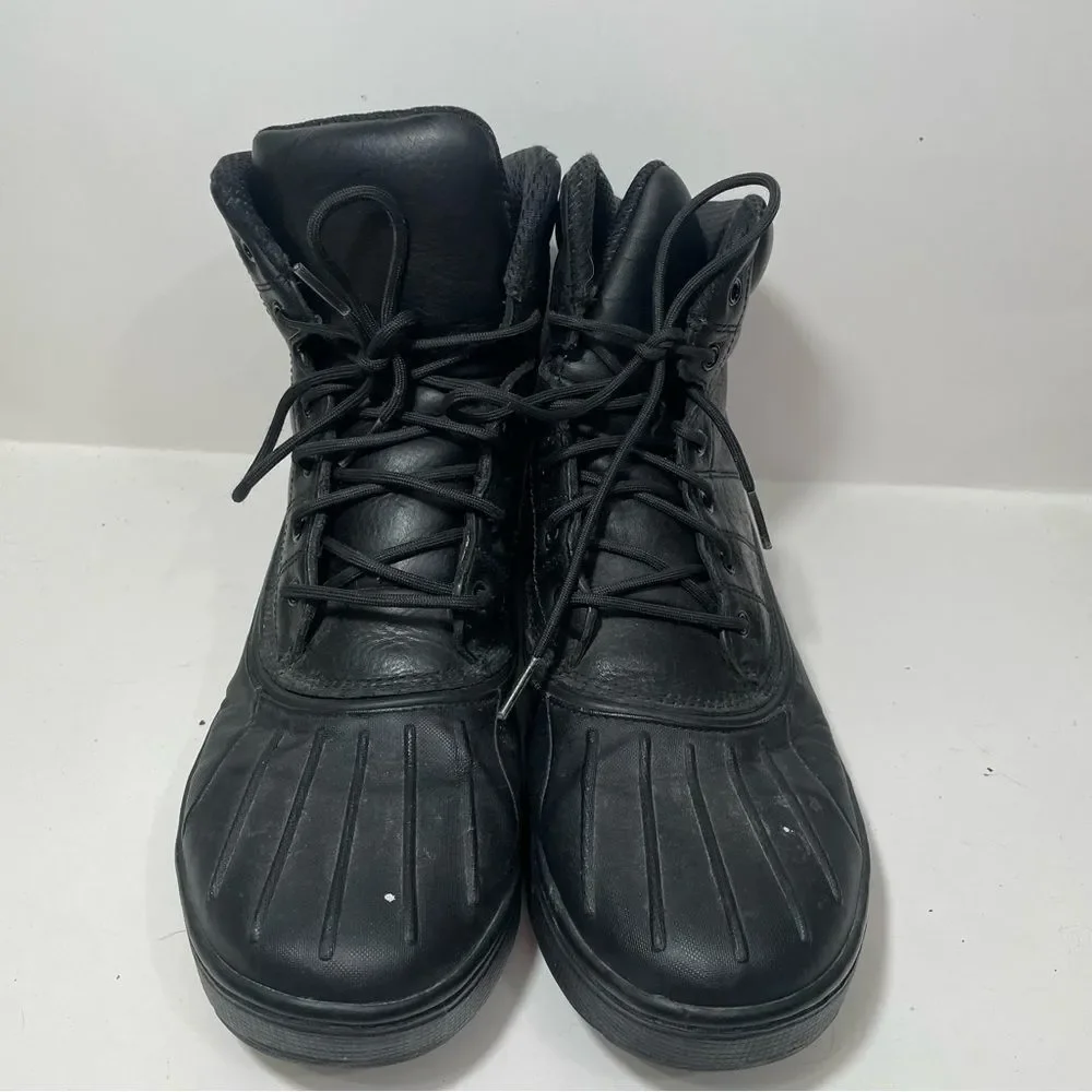 Nike ACG gently worn