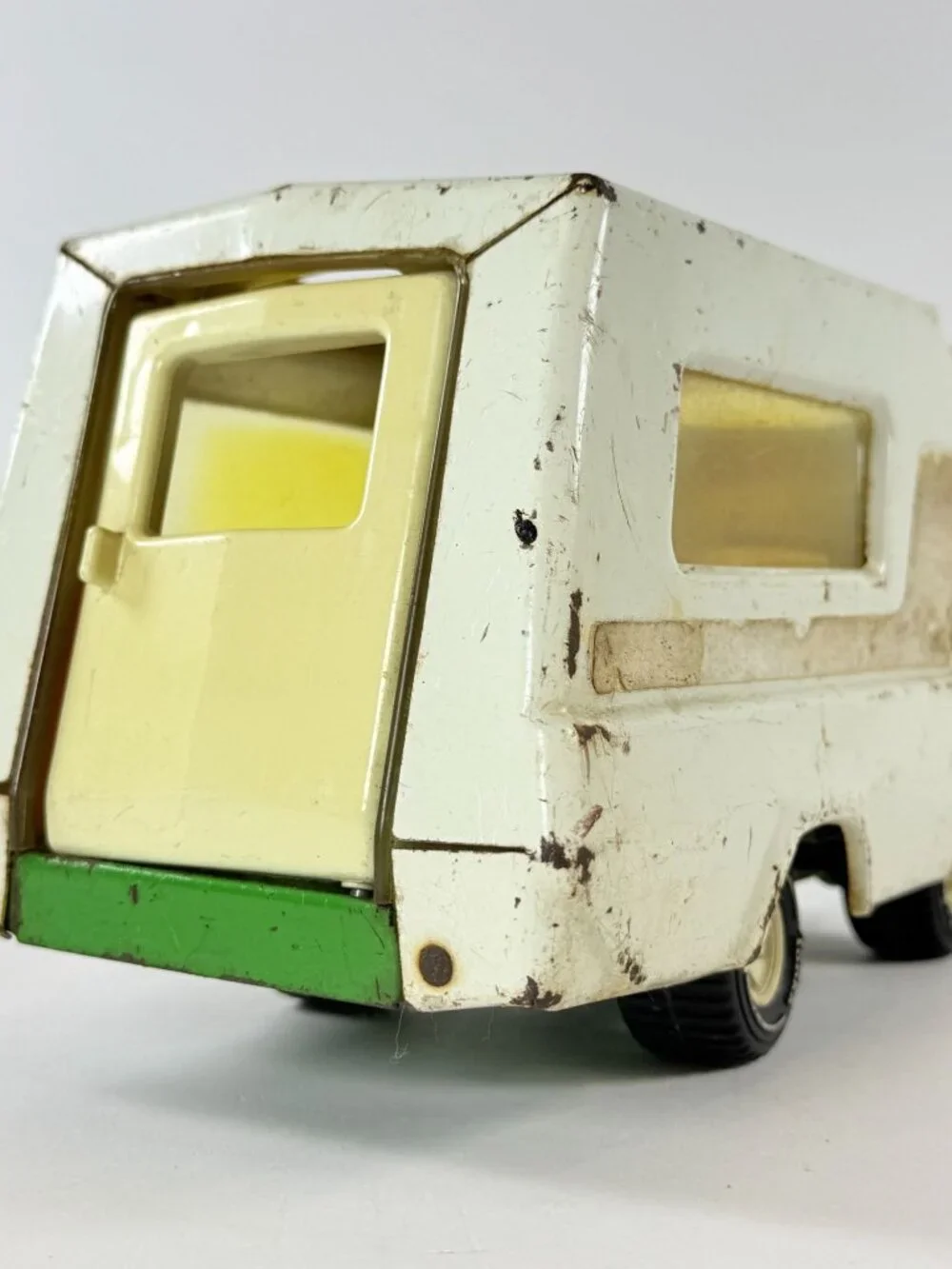 Tonka camper toy