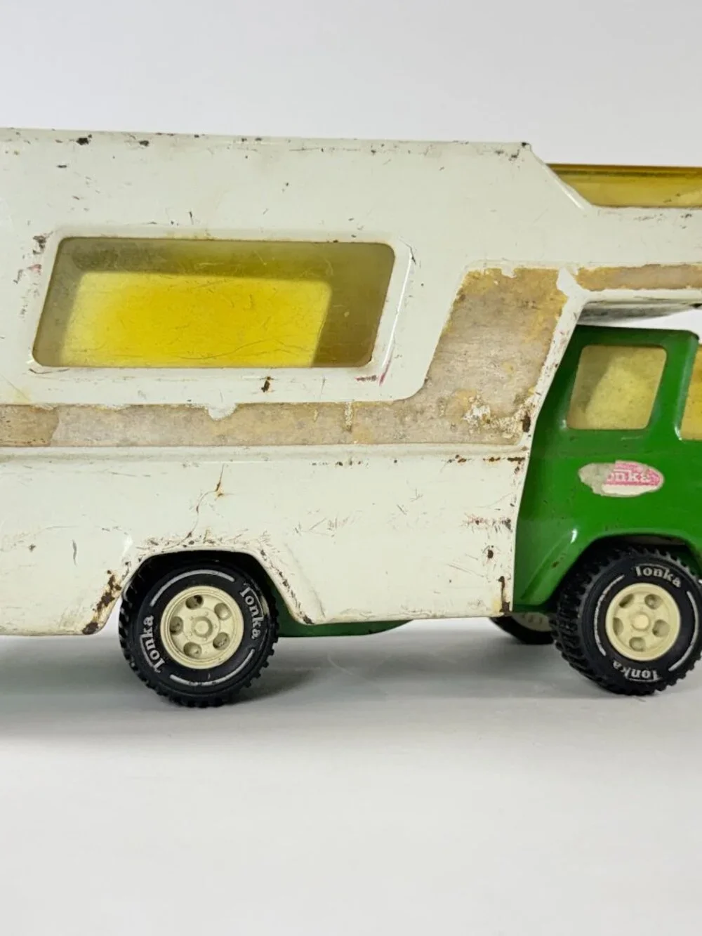 Tonka camper toy