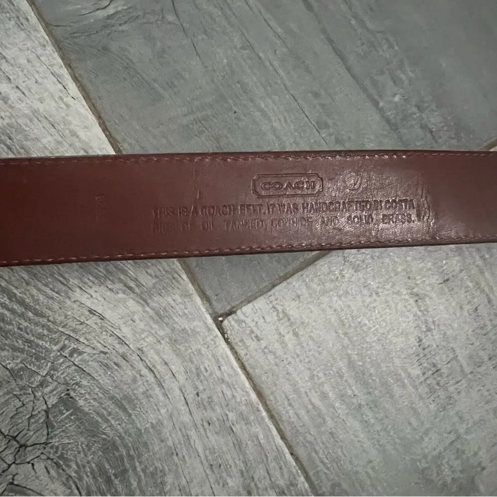 Vintage Coach Belt Size 32 L; 1.25”W Brown Cowhide Leather Brass Hardware