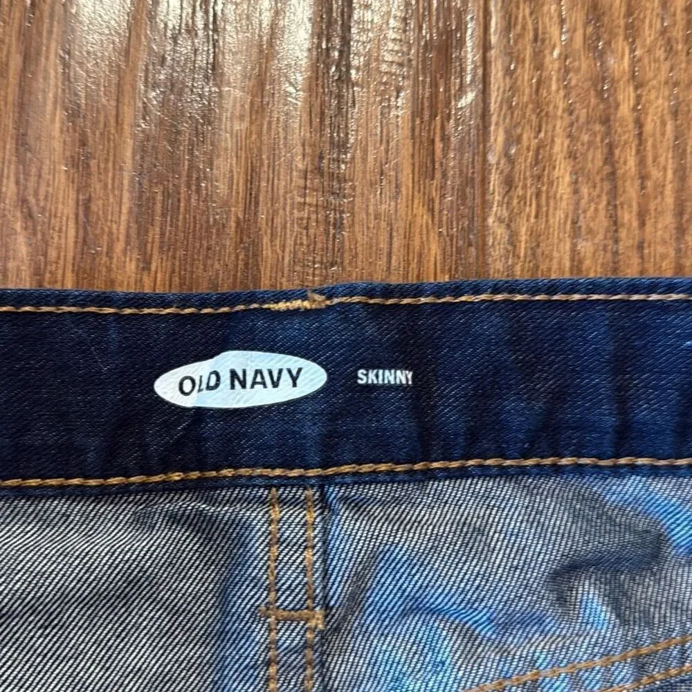 Old Navy brand old