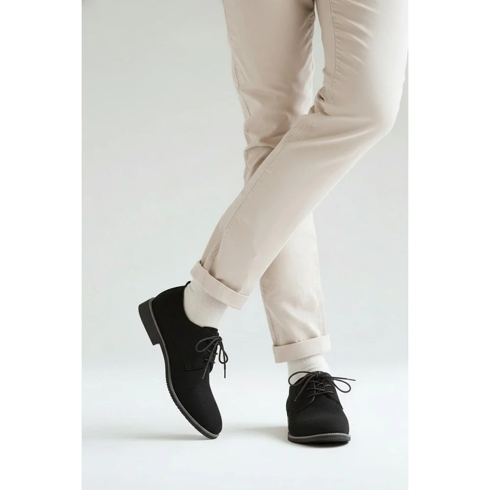 The Unbranded Brand men dress