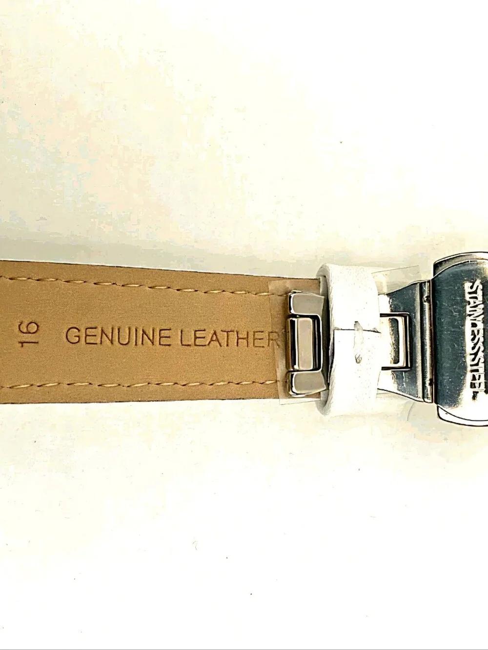 Yunik buckle between by