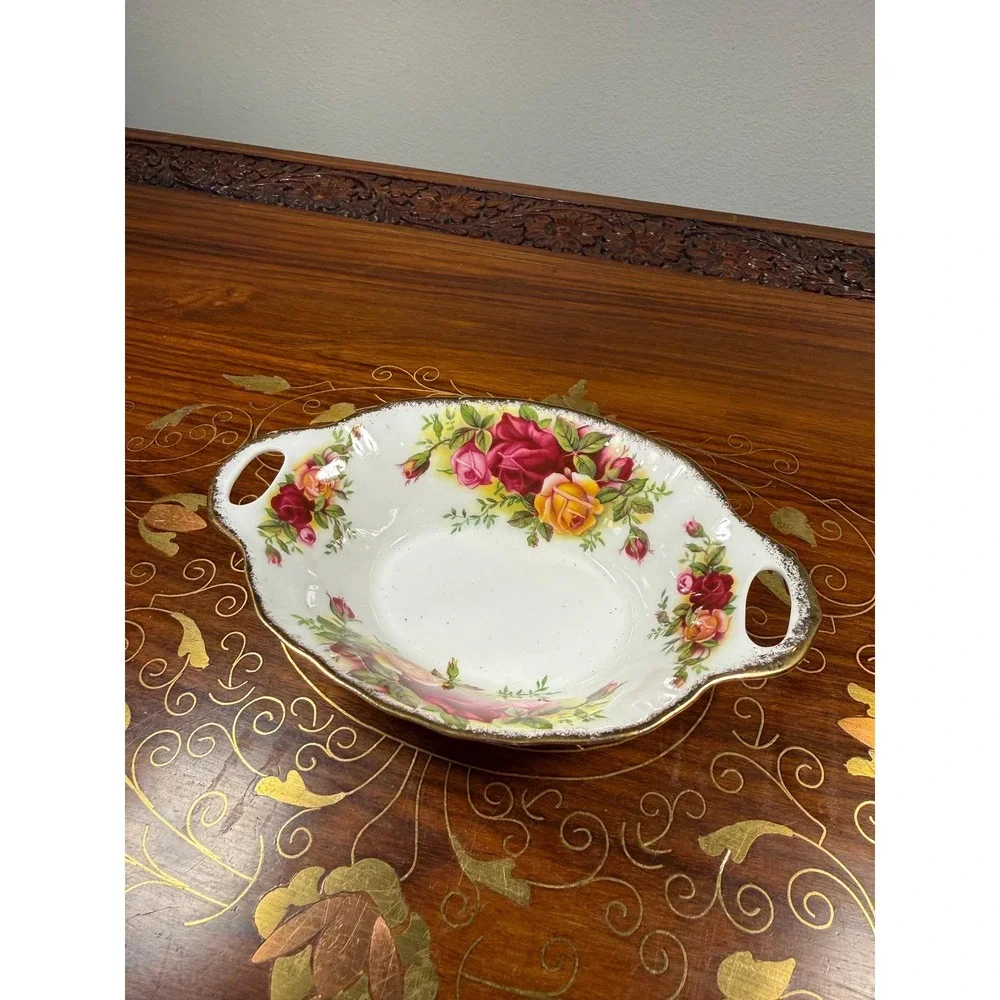 Royal Albert vintage royal