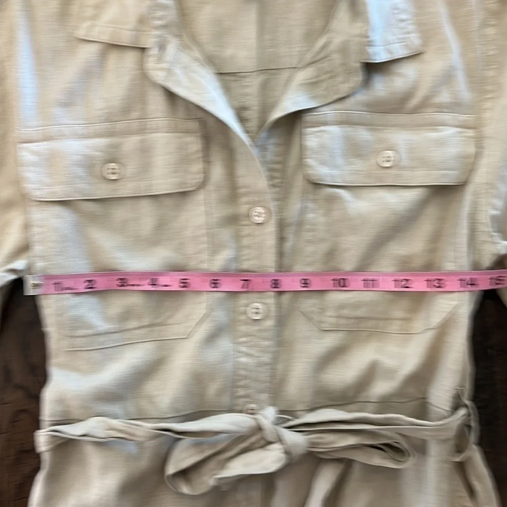 Banana Republic sleeve free