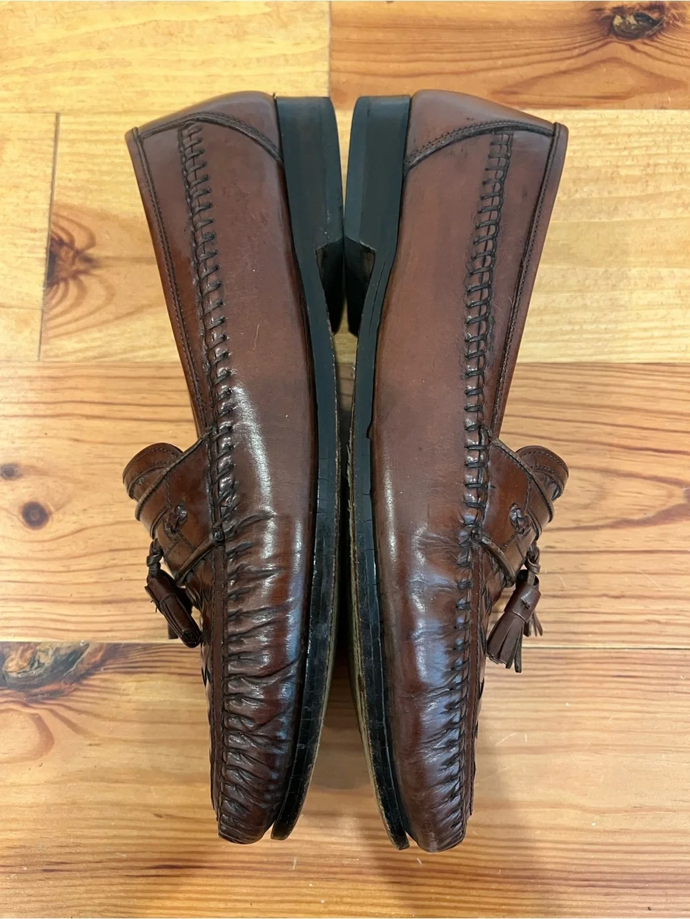 G.H. Bass & Co. measurements leather left