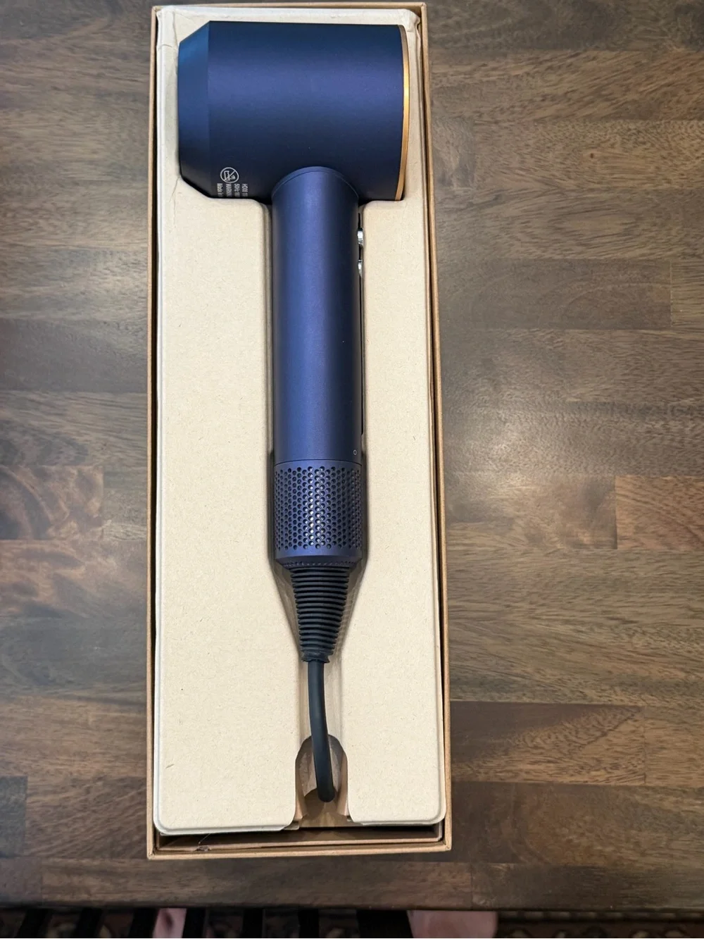 Dyson sleek hair