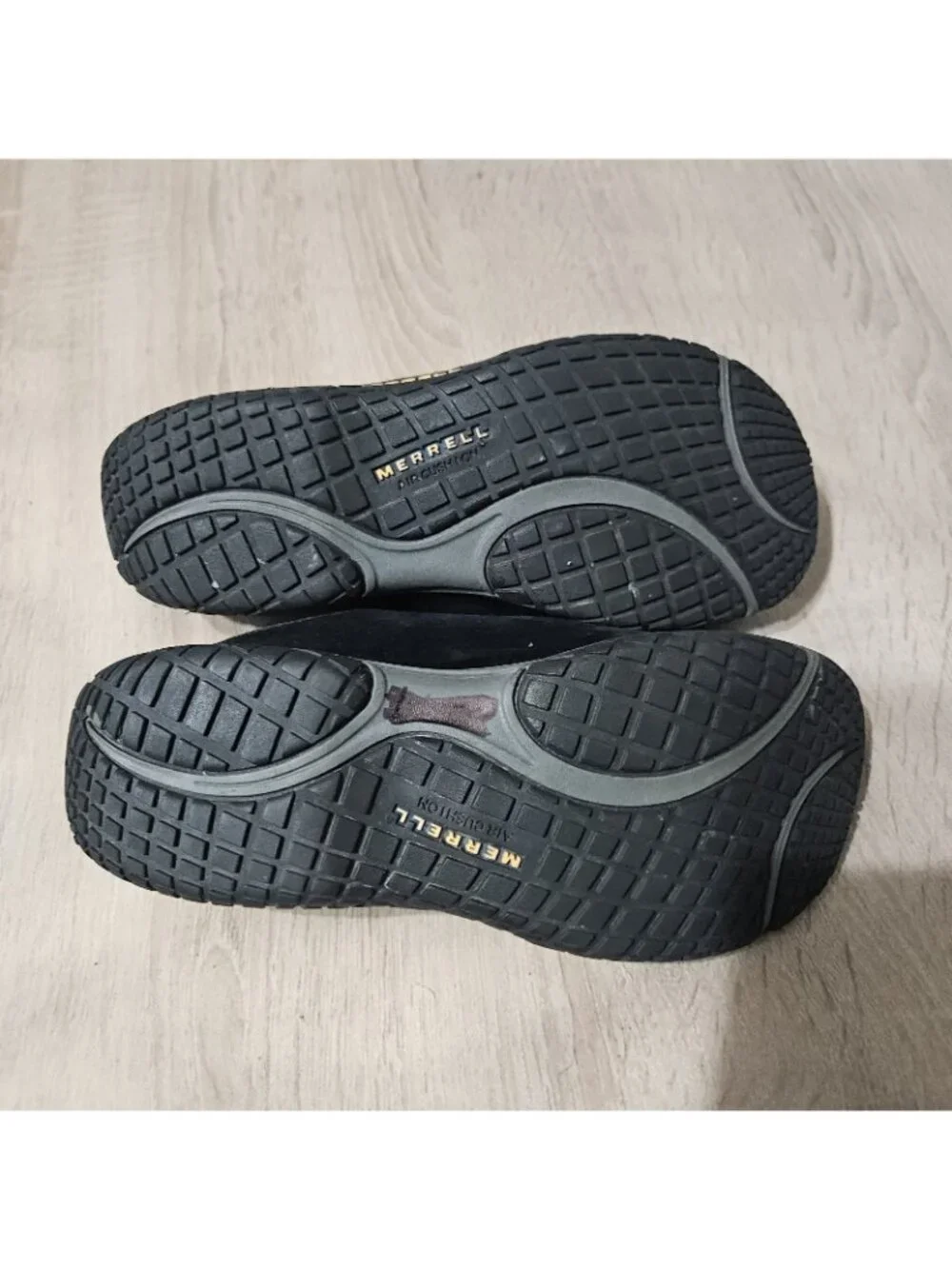 Merrell size youth