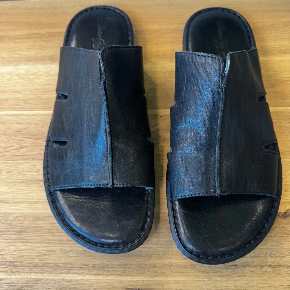 Born crown black