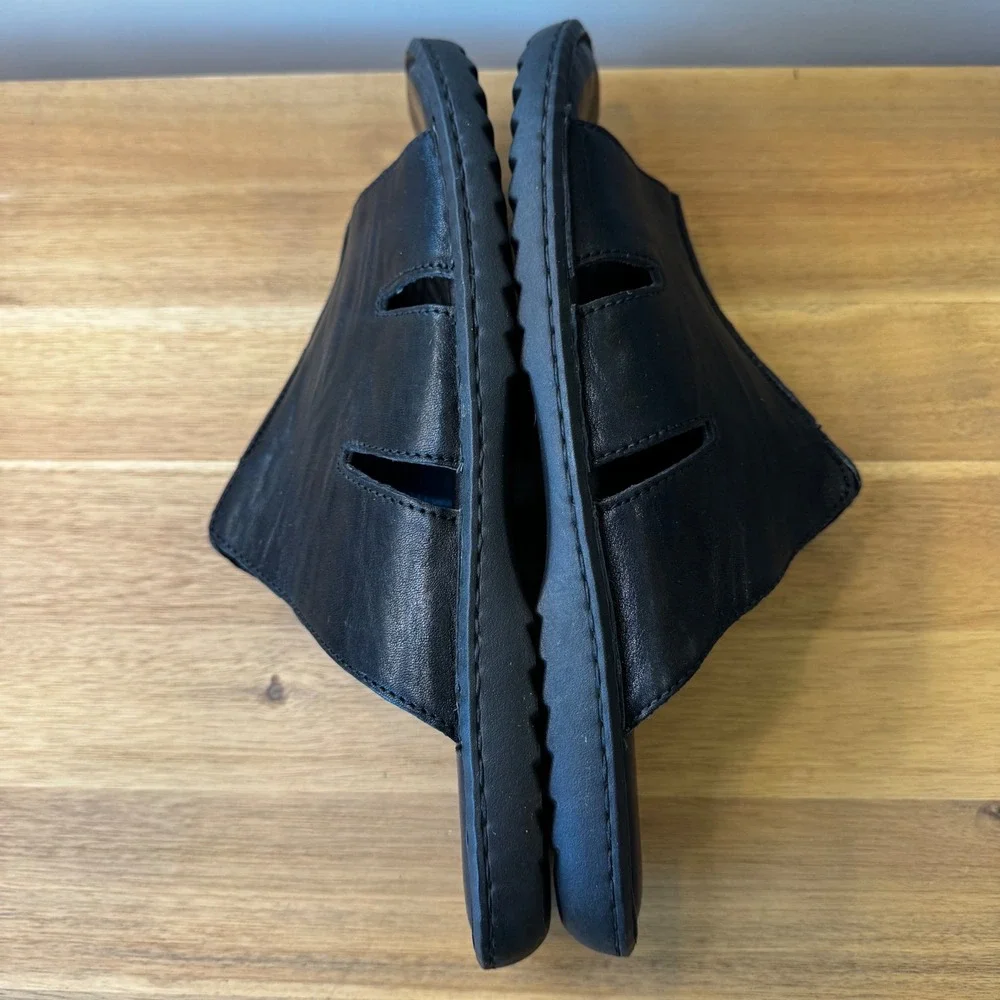 Born crown black
