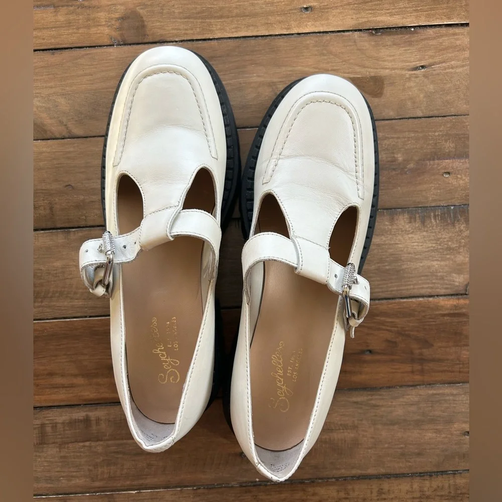 Seychelles stylish cream