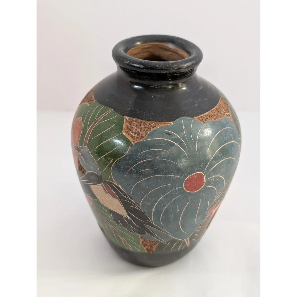 Unbranded part pottery sgraffito