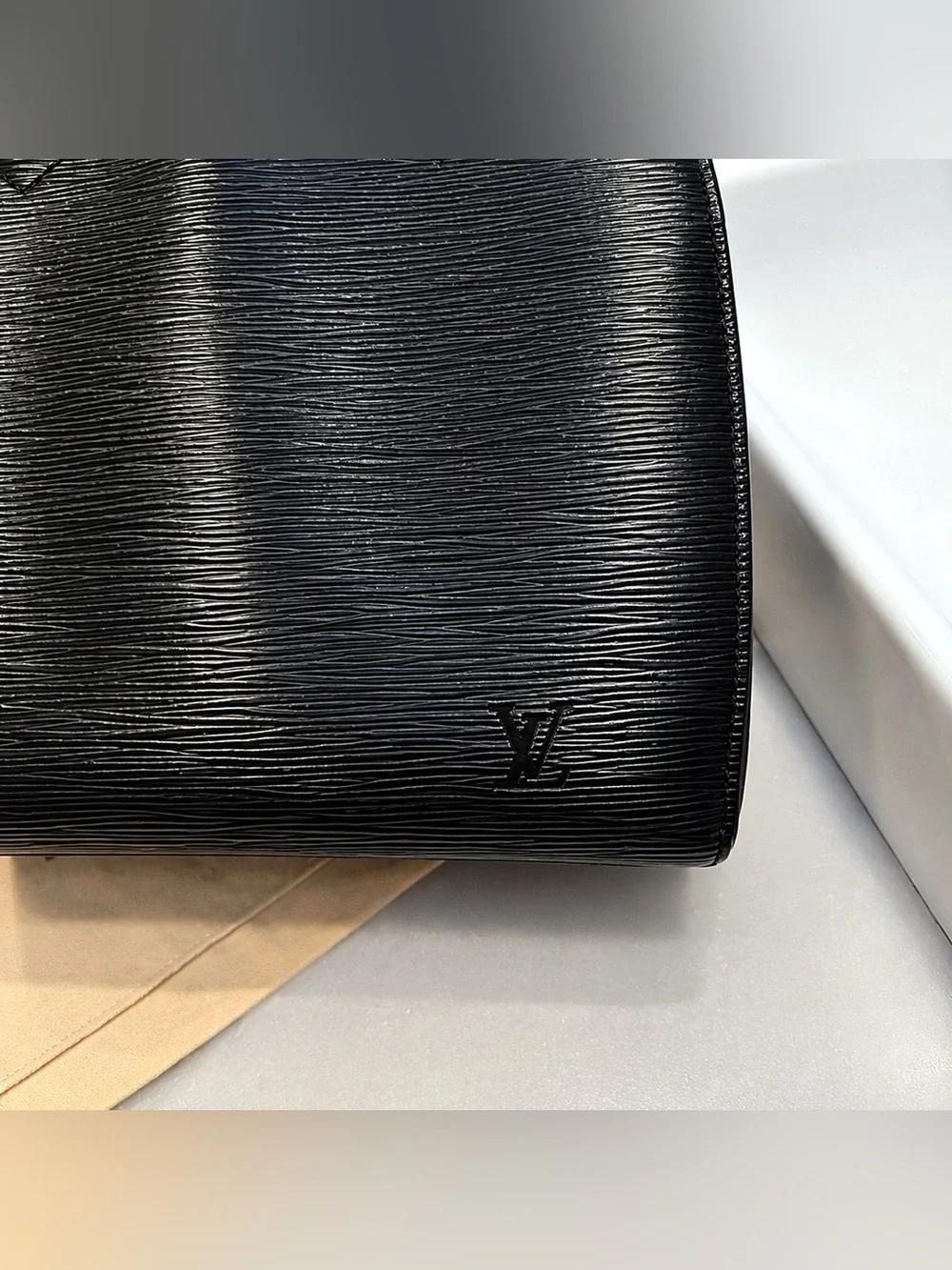 Louis Vuitton classic louis