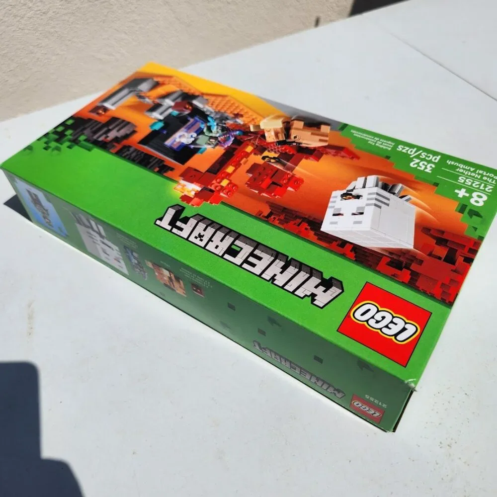 Lego new minecraft