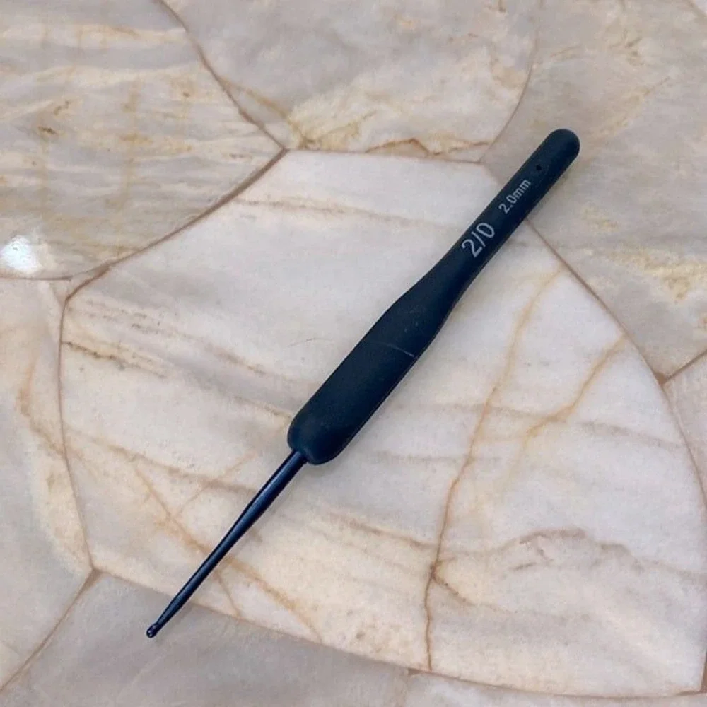 N/A crochet needle