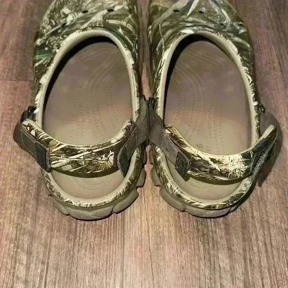 CROCS questions leave
