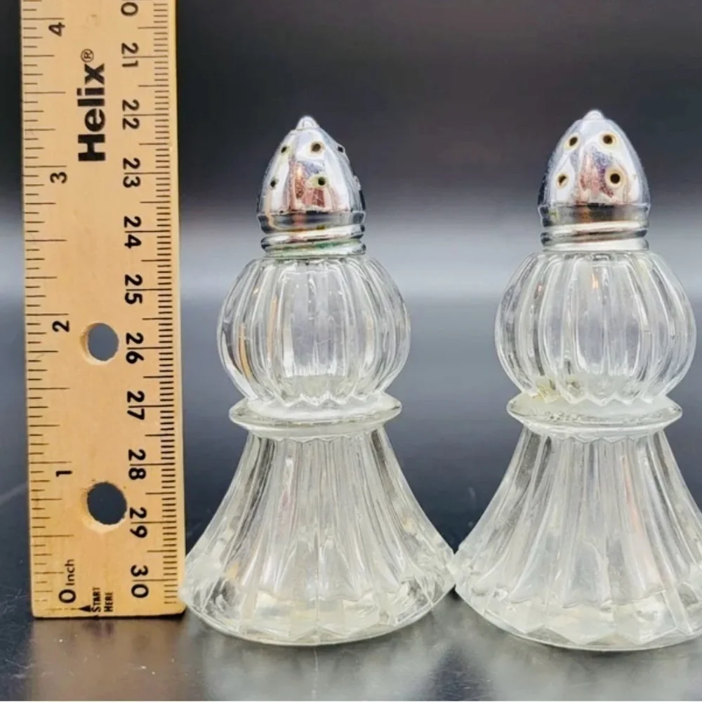1950’s Irice NY Irving W Rice & Co Inc - Salt/Pepper Shakers