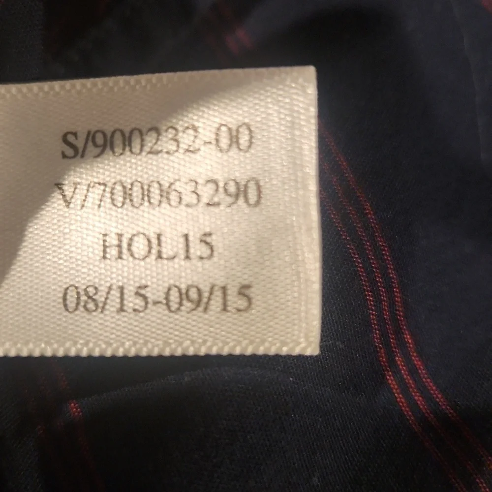 Banana Republic burgundy down button