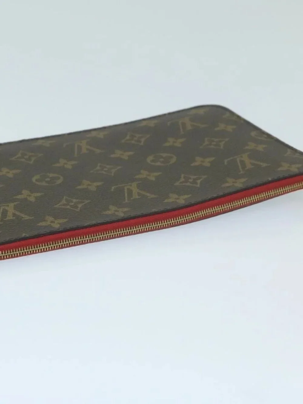 Louis Vuitton brand	louis vuitton