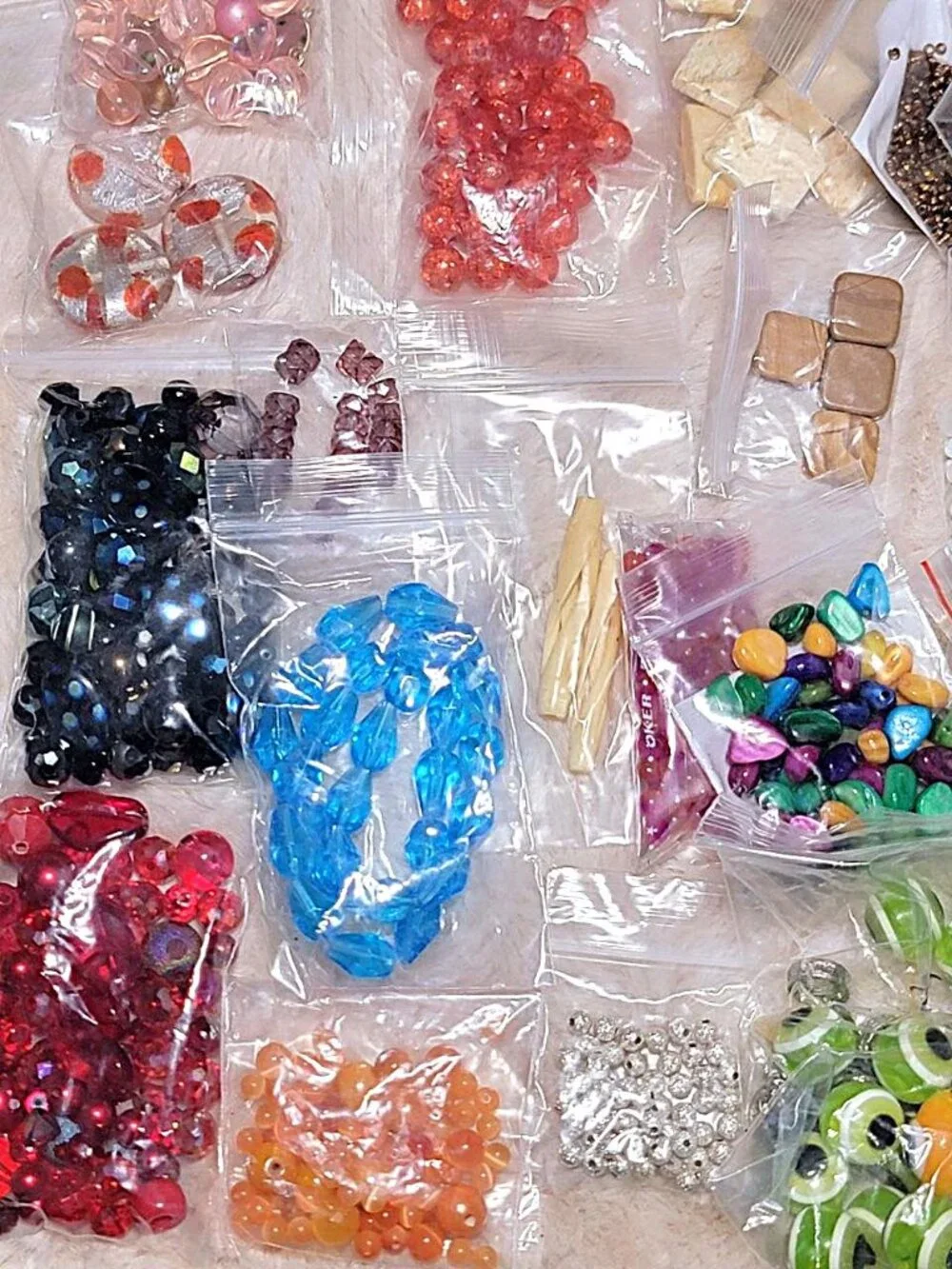 HUGE 4.5lb Destash Lot Jewelry Making Beads Findings Cabachons Various Mats #G