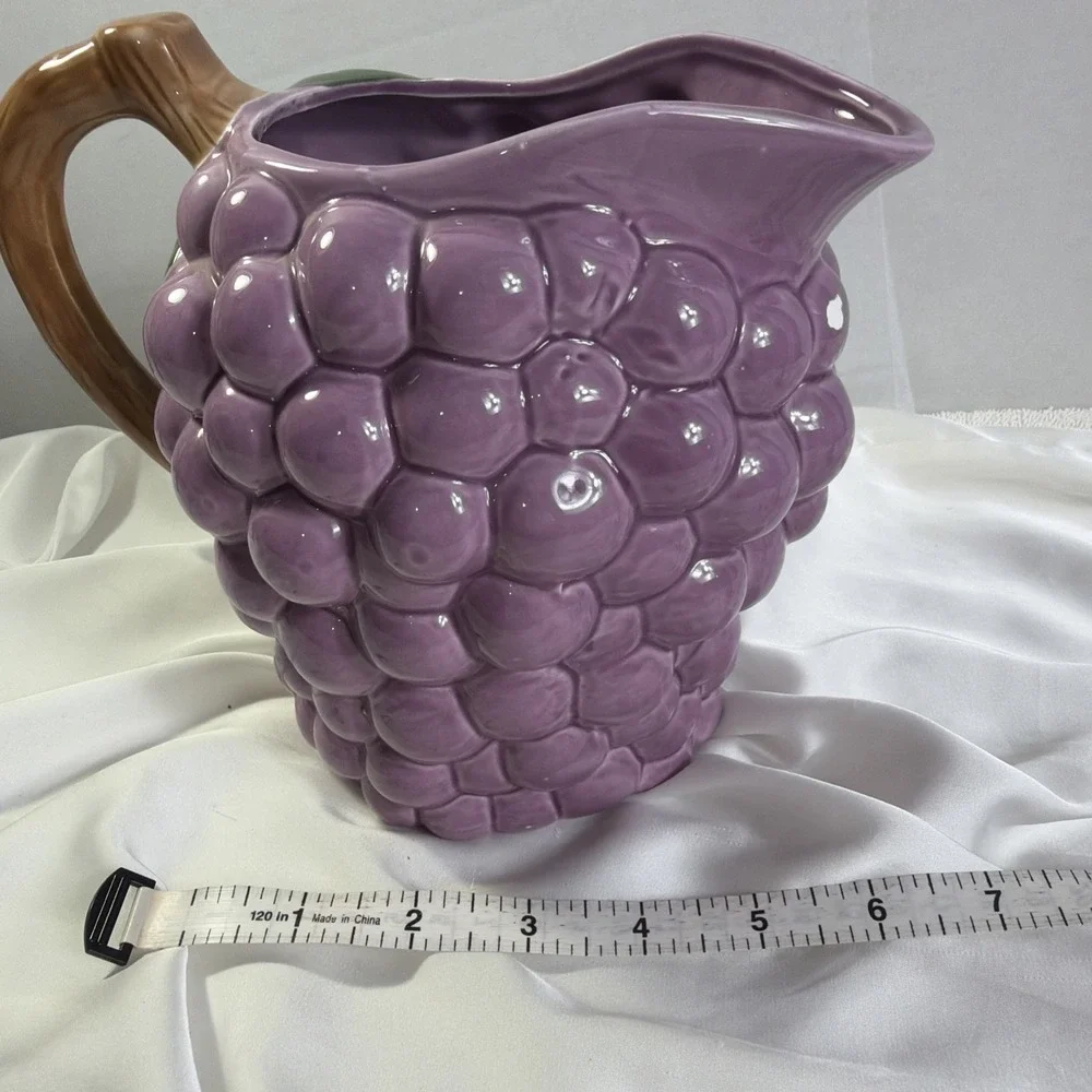 The Unbranded Brand purple grape