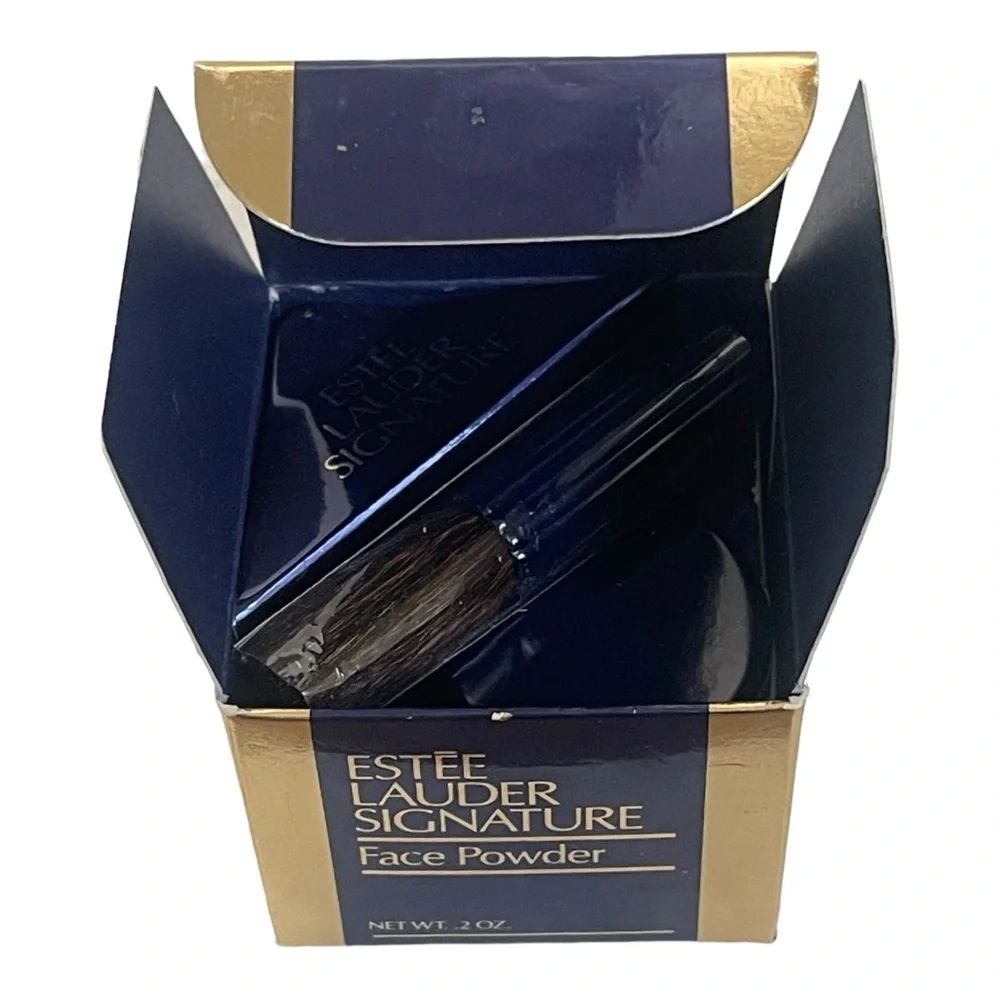 Estee Lauder face powder
