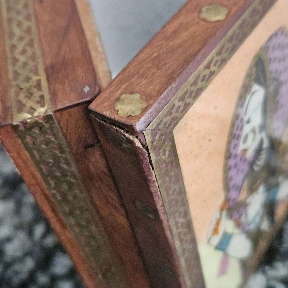 The Unbranded Brand handcrafted wooden