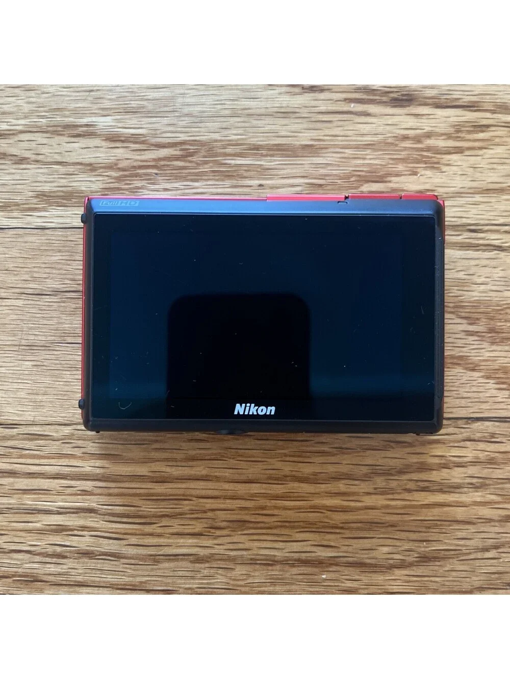 Nikon ships fast