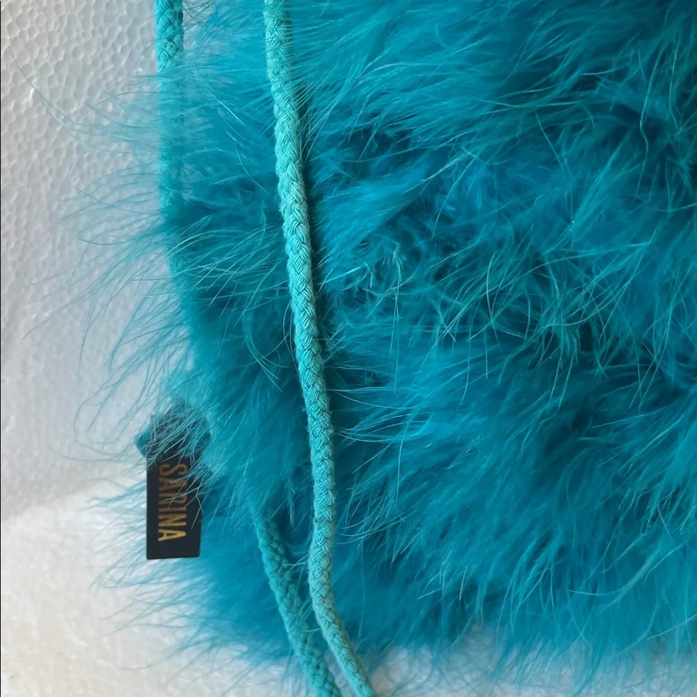 Sarina style teal fur