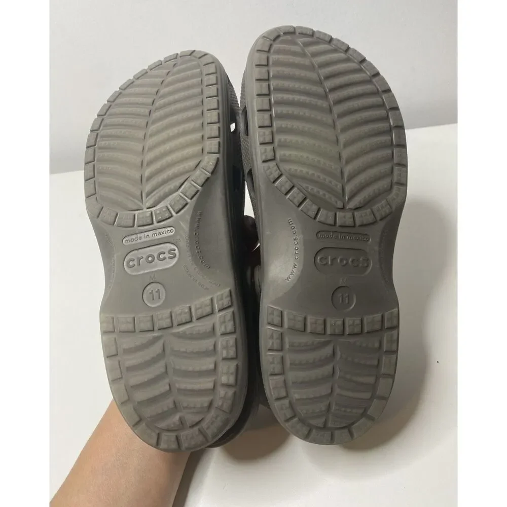 CROCS step into