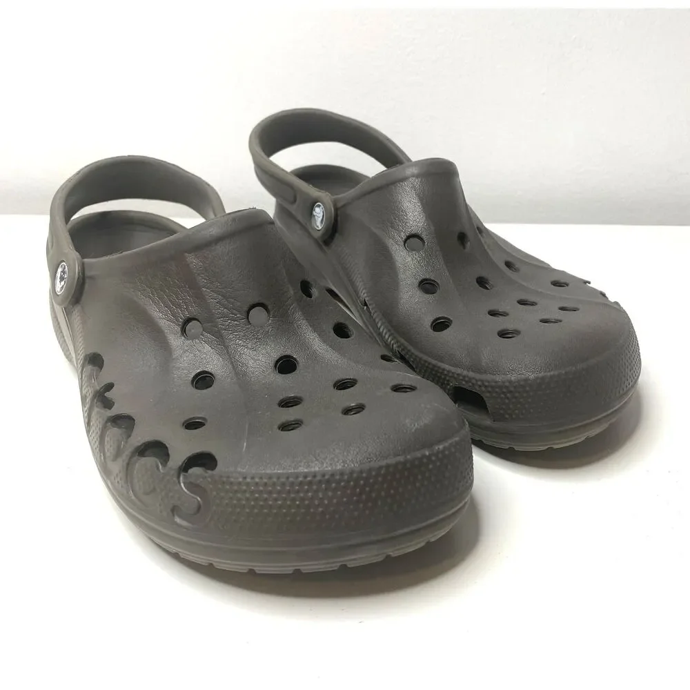 CROCS step into