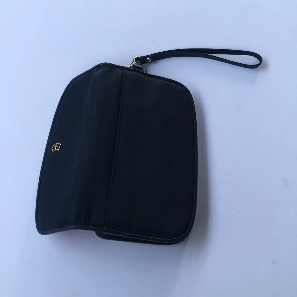Victorinox color interior 44