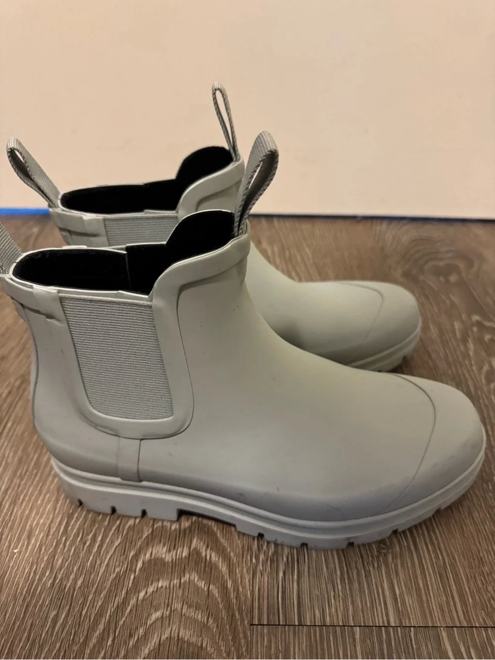 Everlane rain boot