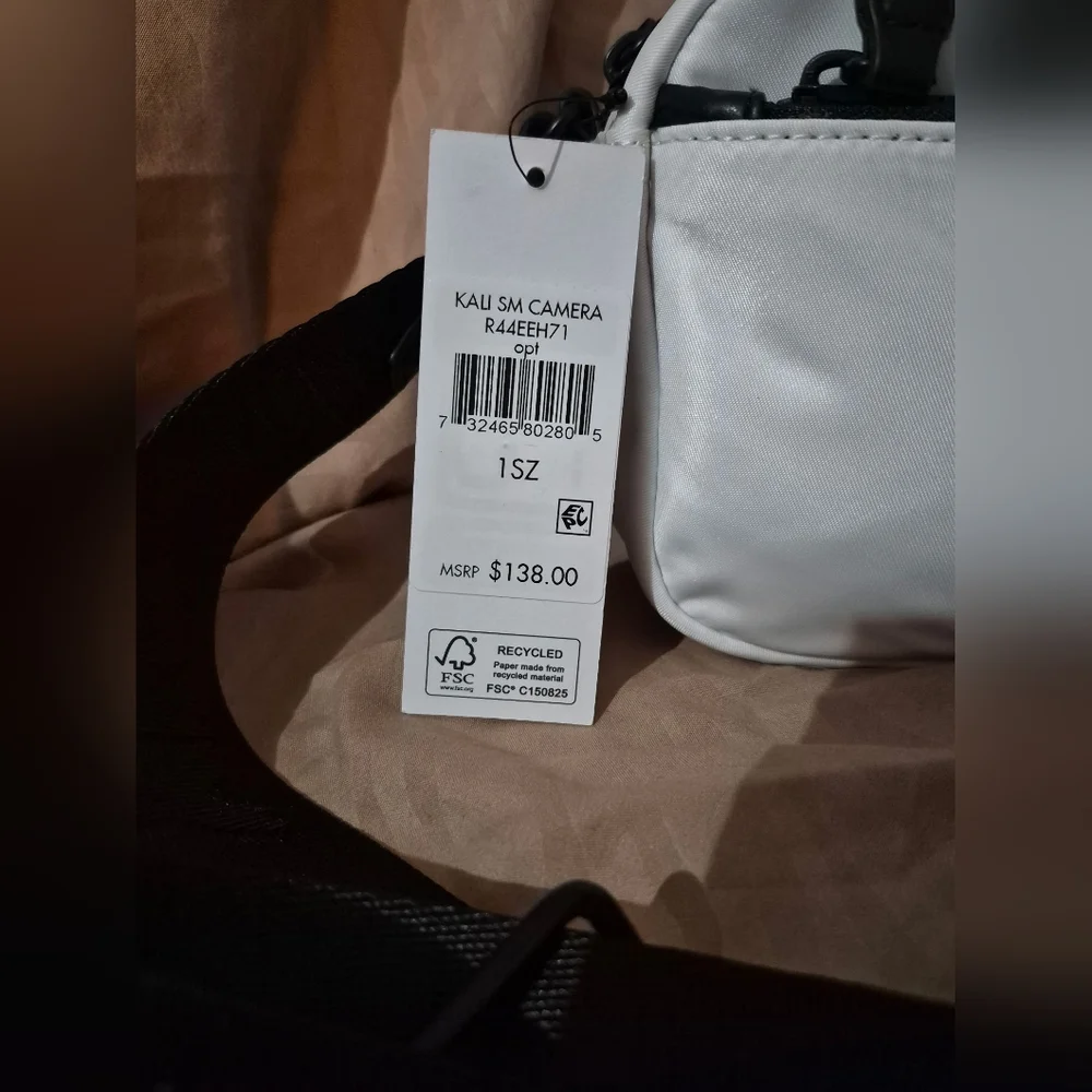 Dkny nwt camera
