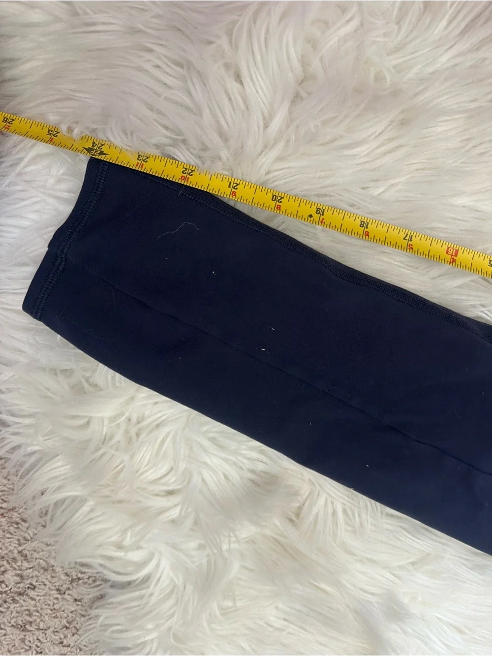 ALO Yoga streamlined slim